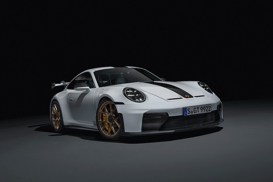 ポルシェ911 GT3とGT3ツーリングが初めて同時に市場に投入される。最初のデリバリーは2025年初頭になる予定だ。