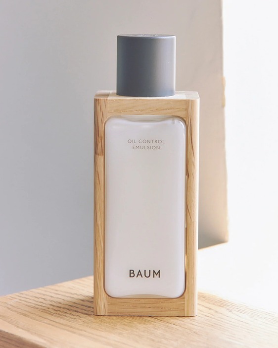 100mL ￥8,800／BAUM