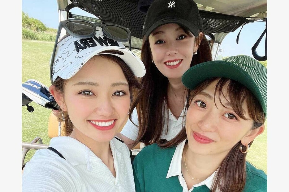 ゴルフを通じて知り合い、3人でラウンドにも　写真：みなみちゃんのインスタグラム（@minamii_golf）より