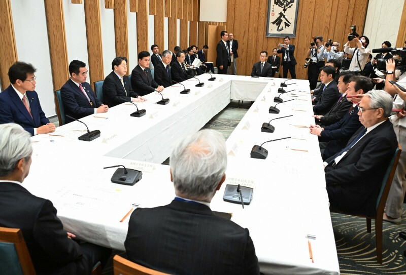 首相官邸で行われた鳥インフルエンザ関係閣僚会議＝首相官邸で2024年10月17日午前10時44分、平田明浩撮影