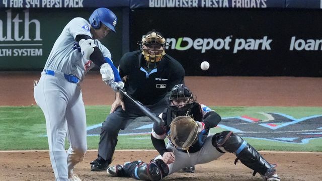 50号を放ったドジャースの大谷翔平選手(写真：AP/アフロ)