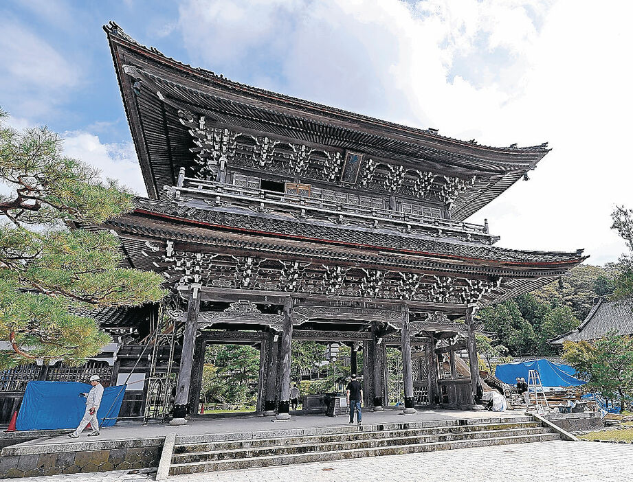 重要文化財に指定される見通しとなった總持寺祖院の山門＝輪島市門前町