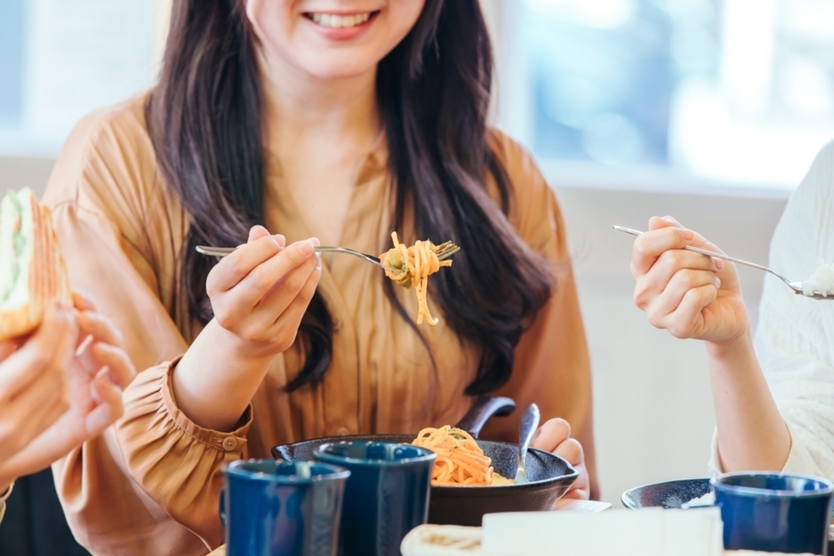 一人暮らしの娘が夕飯を食べに毎日「実家」に帰ってきます…1ヶ月の食費が「月4万円」かかっているそうですが、そんなにかかるものなのでしょうか？