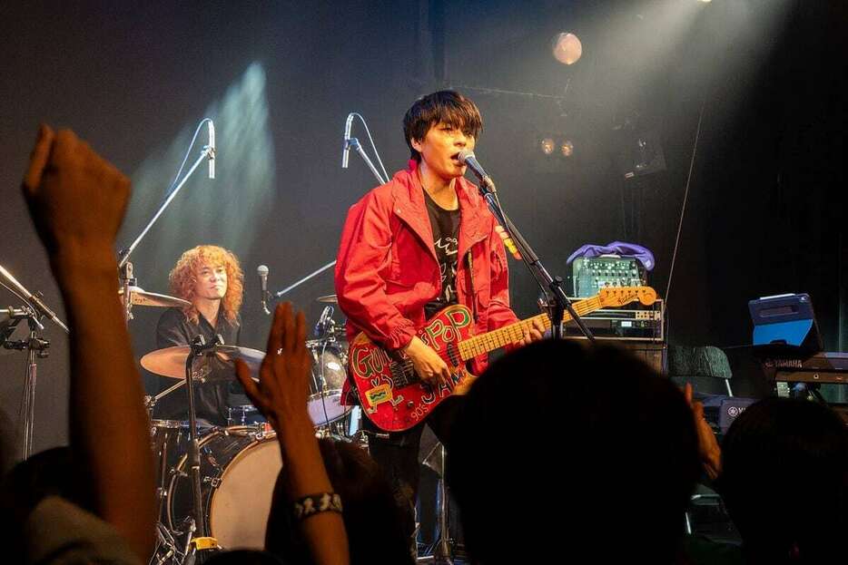 約1年ぶりのソロライブで、11月に不整脈の心臓手術を受けることを明かした元ジュディマリのTAKUYA　(C) Keisuke Sunagare