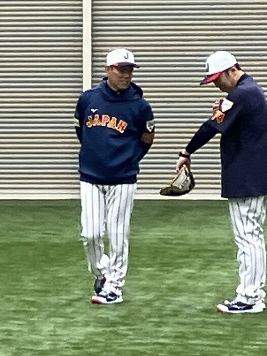 合宿を開始した侍ジャパン・井端監督