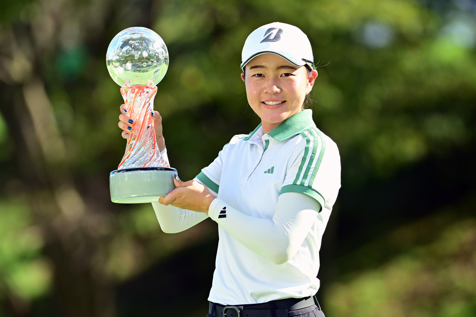 プロ3年目の佐藤心結が初優勝を飾った（Atsushi Tomura/Getty Images）