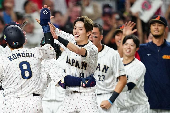 周東はWBCでも持ち味の足で貢献した(C)Getty Images