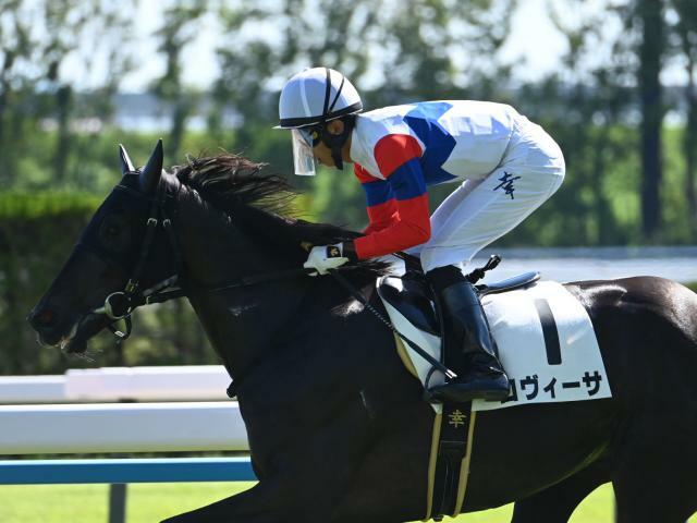 2歳新馬戦を制したロヴィーサ(c)netkeiba