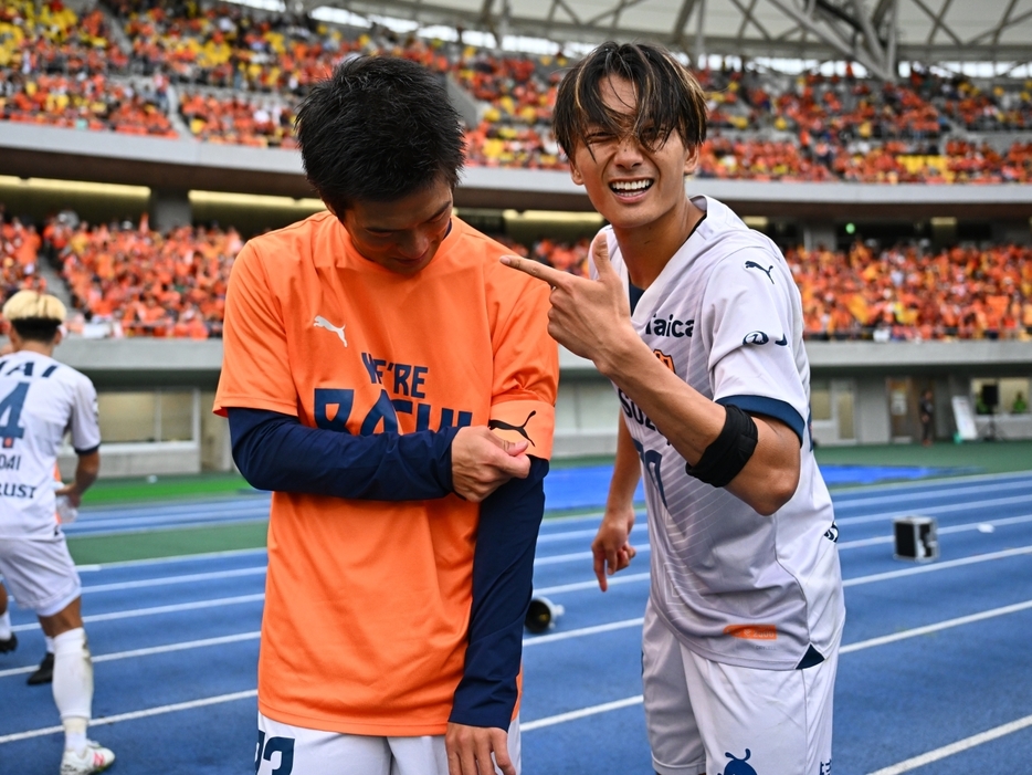 FW北川航也にキャプテンマークを返したDF原輝綺(J.LEAGUE)