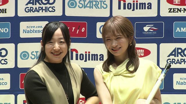 スタートイベントに登場した（左から）藤澤五月選手、秋元真夏さん