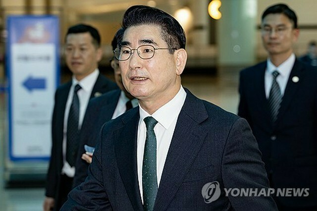 金龍顕・国防部長官＝（聯合ニュース）