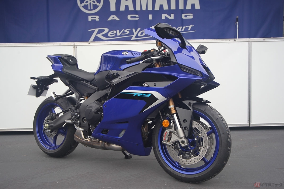 ヤマハの新型スーパースポーツ「YZF-R9」