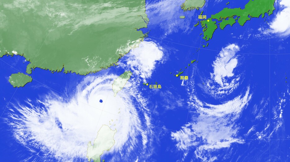 1日(火)午後3時の衛星画像