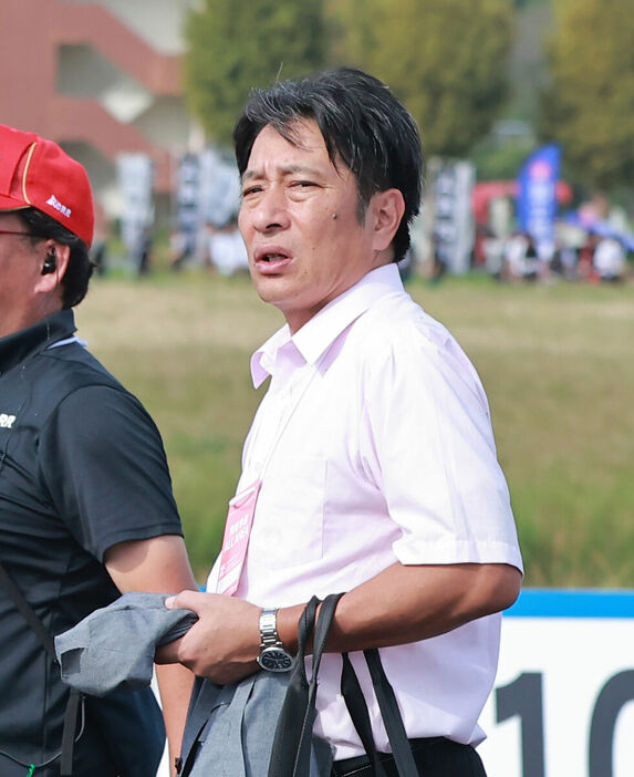 予選会を視察した青学大・原晋監督 （カメラ・竜田　卓）