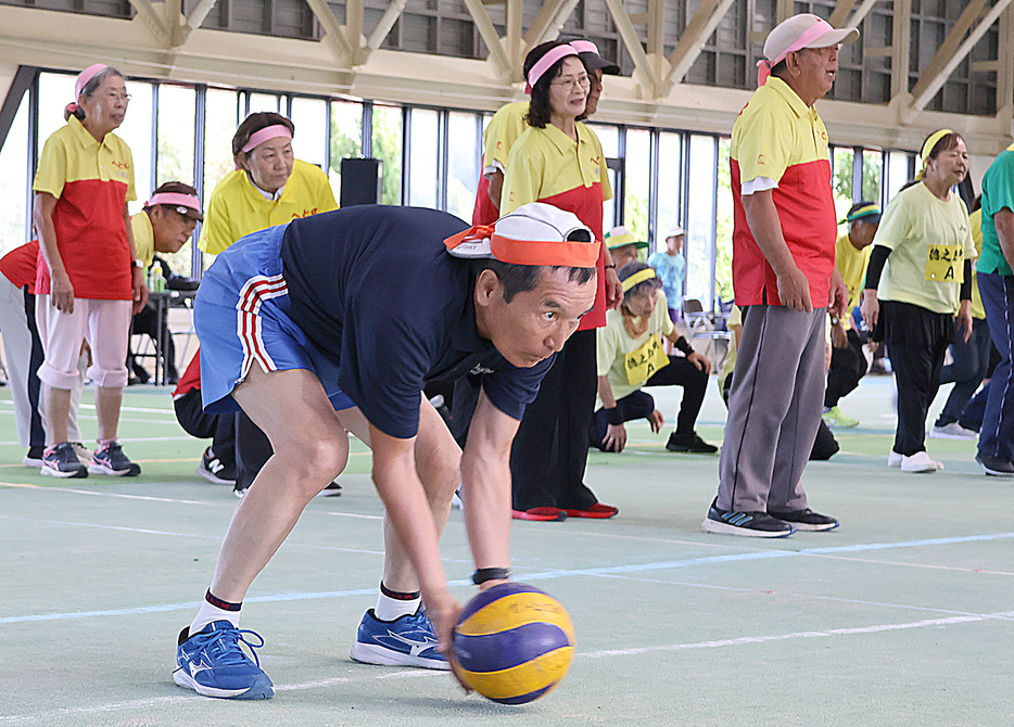 10競技で爽やかな汗を流した徳之島地区ゆめ・ときめきねんりんスポーツ大会＝19日、鹿児島県天城町浅間（町役場提供）