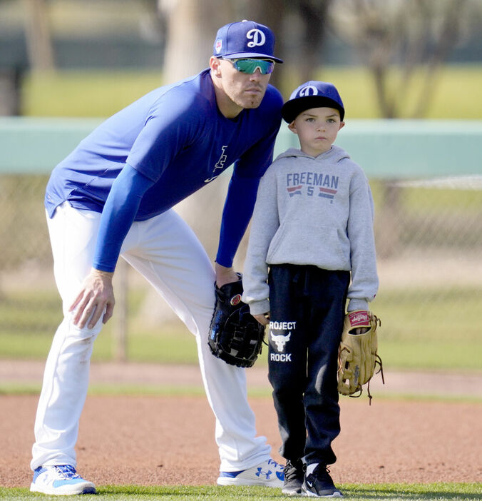 フリーマンと長男・チャーリー君（２月撮影・ＡＰ）