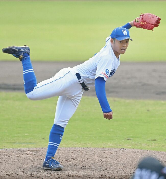 中日・根尾