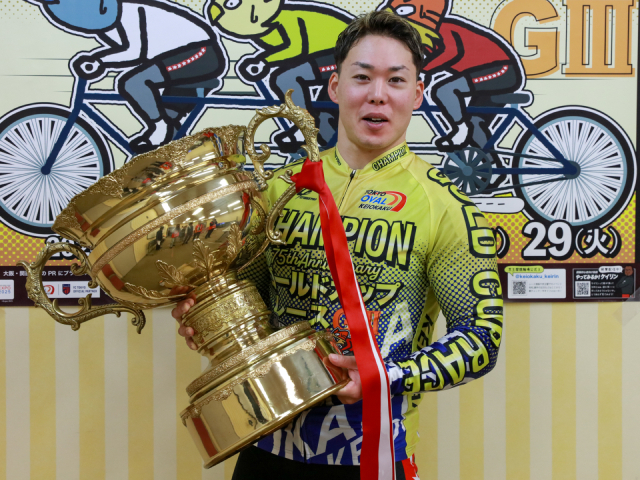 「競輪祭での優勝を目指してしっかり練習します」と話す犬伏湧也