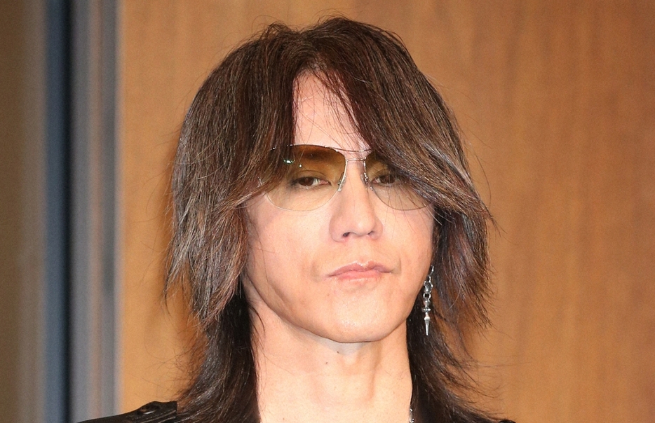 SUGIZO