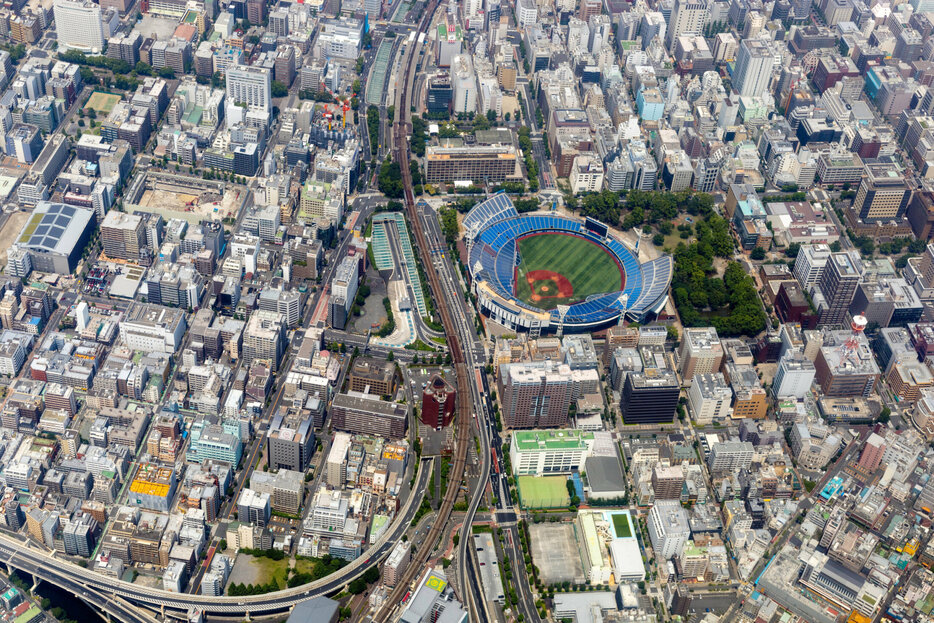 上空から見た「横浜スタジアム」　Photo by Adobe Stock