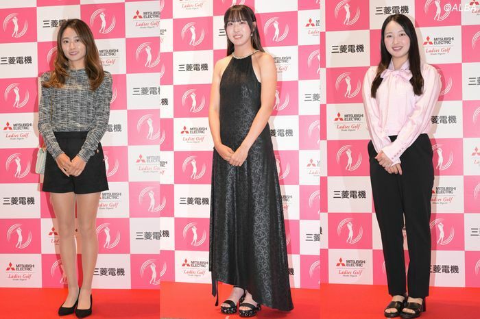 前夜祭に出席した（左から）安田祐香、馬場咲希、小祝さくら