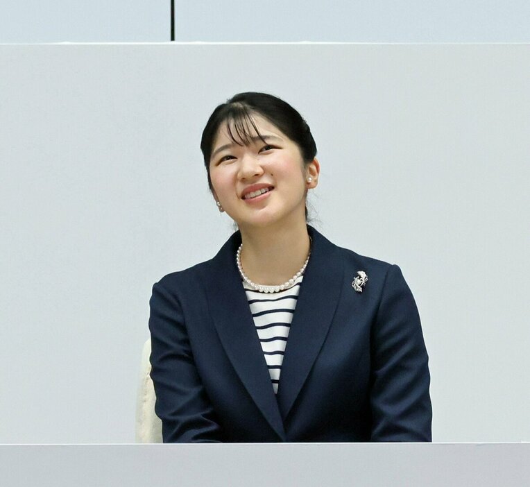 国民スポーツ大会の柔道を観戦する天皇、皇后両陛下の長女愛子さま=2024年10月12日、佐賀市　代表撮影