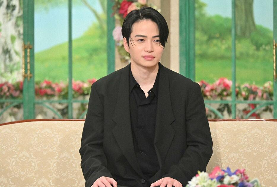 10月11日放送の「徹子の部屋」に出演する「timelesz」の菊池風磨さん＝テレビ朝日提供