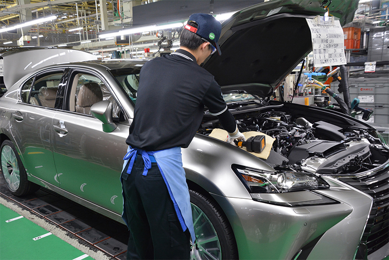 トヨタの現場力を仕入れ先にも展開する（元町工場の組立生産ライン）