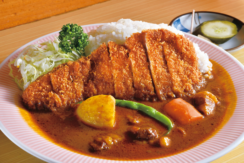 『リッチなカレーの店　アサノ』リッチなカツカレー　1600円　さらりとしてるのに旨々。食べるほどに引き込まれていく味