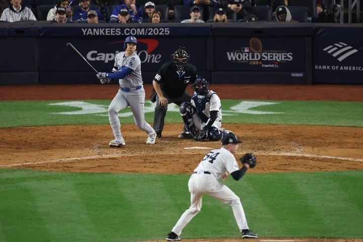 大谷は左肩負傷後、５回の第３打席で初ヒットを放った。(C)Getty Images