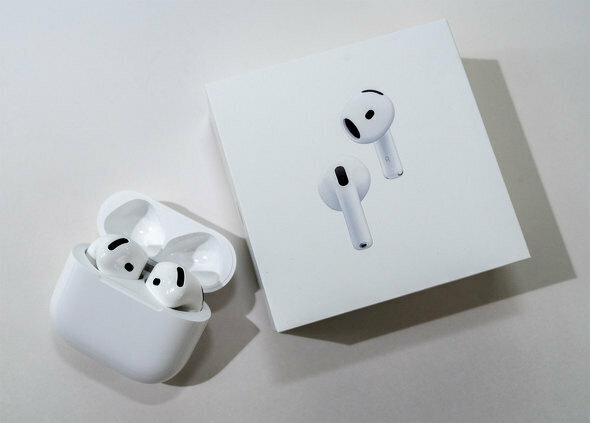 第4世代となったオープンイヤーデザインのAirPods 4