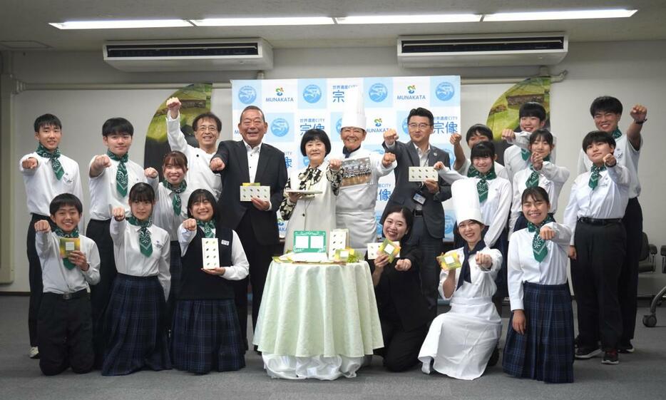 宗像市役所を訪れた自由ヶ丘中学校9年生