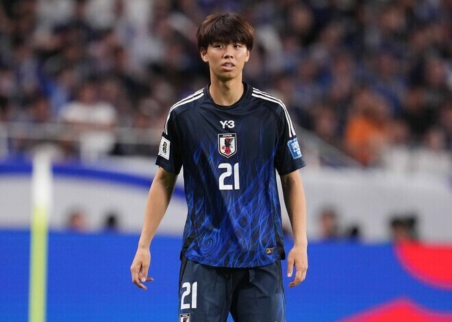 町田戦で負傷し、日本代表に不参加となった高井。(C)SOCCER DIGEST