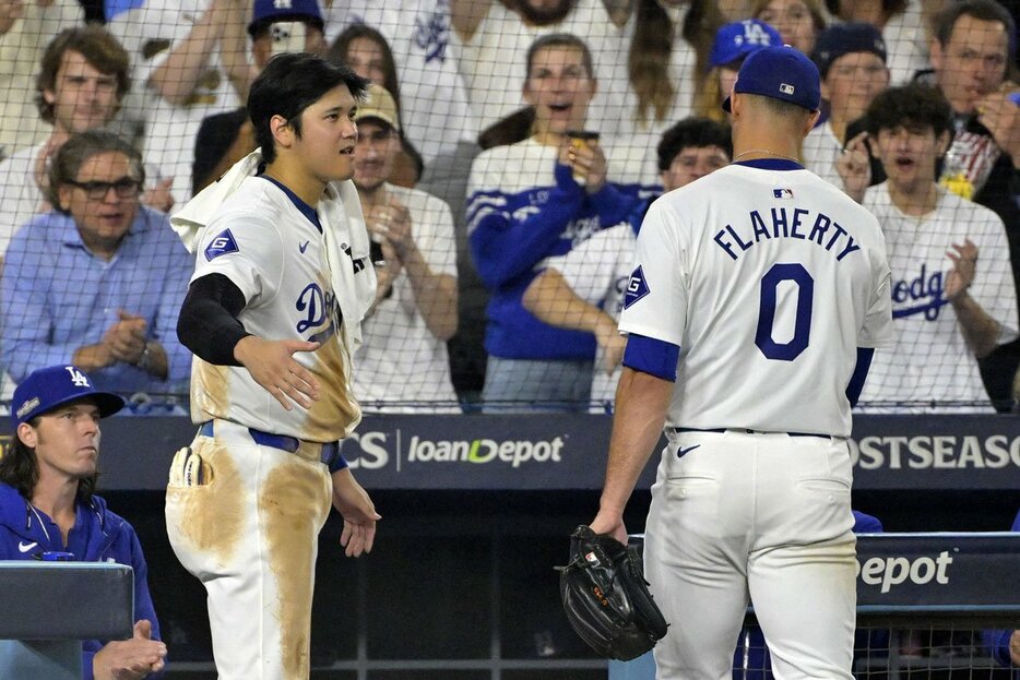 大谷とフラーティ（ロイター）