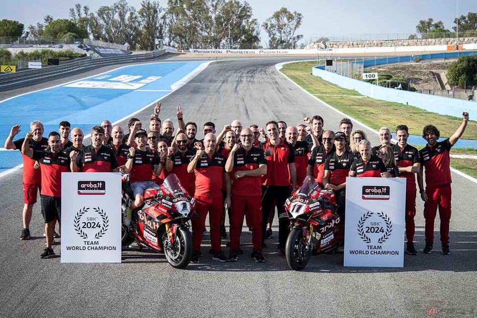 マニュファクチャラータイトルはアルバロ・バウティスタ選手、ニッコロ・ブレガ選手（Aruba.It Racing – Ducati）の活躍によりドゥカティが獲得