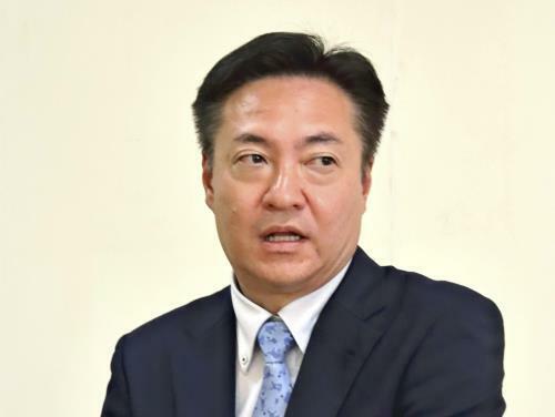 神津健氏