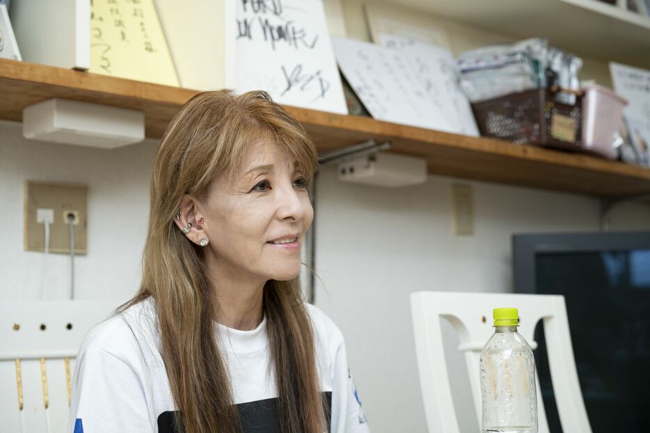 日本初の女ヤクザの西村まこさん。現在は地元である岐阜県で慈善活動に勤しむ　©細田忠／文藝春秋