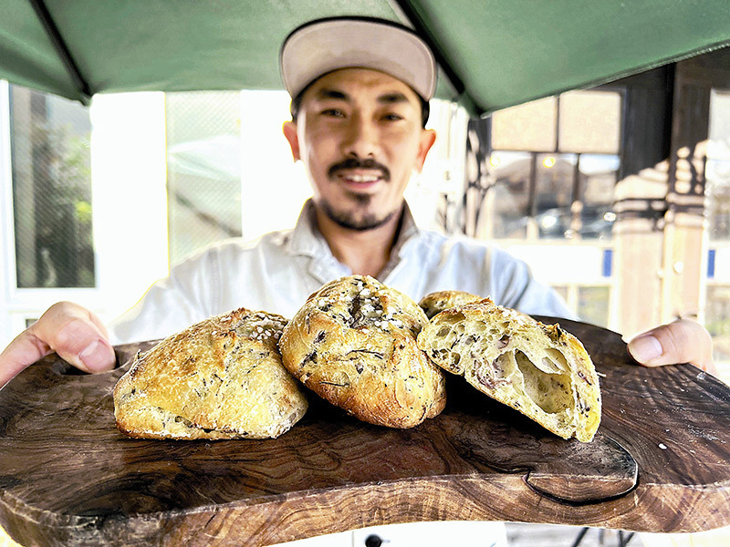 複数の海藻の味わいが楽しめる「渚のリュスティック」