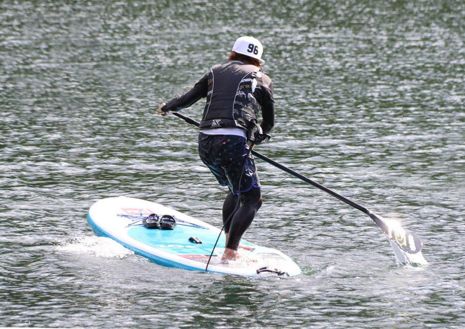 接岨湖は「SUPの聖地」と呼ばれている。