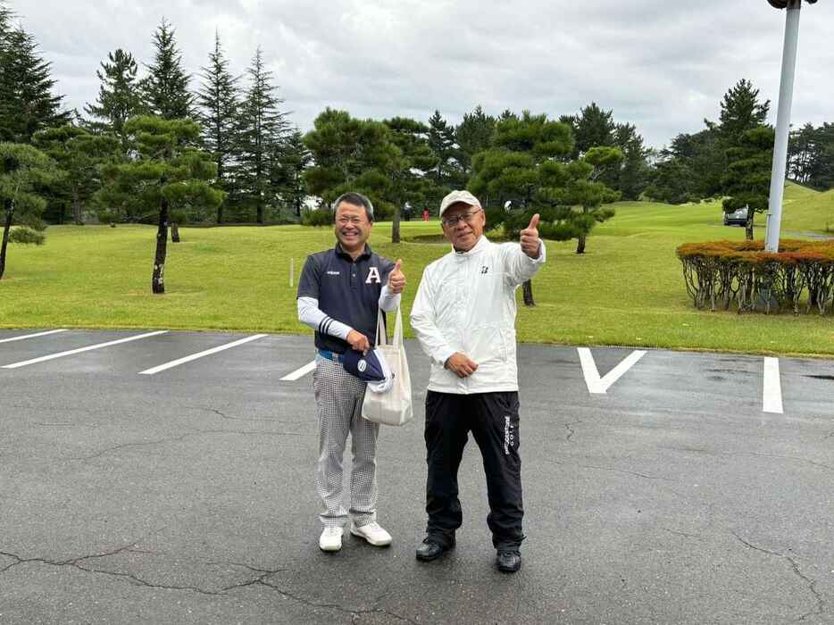 松島国際CC同伴の左が岩本さん