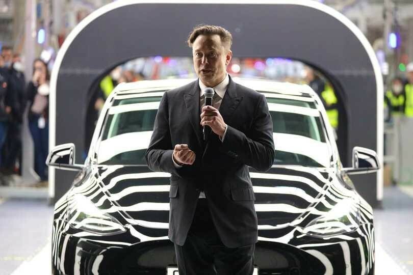 イーロン・マスクは、自律走行こそが車の未来だと考えているようだ。