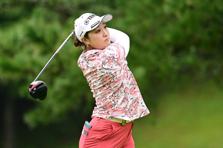 単独首位の高木優奈（写真：Getty Images）