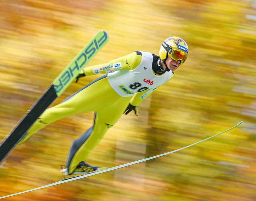 ノルディックスキーのＵＨＢ杯ジャンプ大会。葛西紀明の飛躍＝２６日、札幌市大倉山ジャンプ競技場