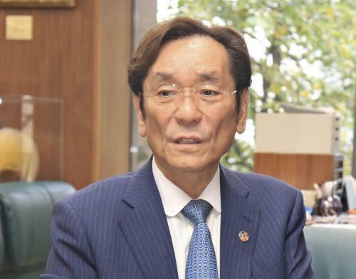 松木謙公氏