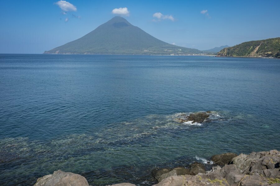 開聞岳の登山や、温泉、地元名物と指宿市の魅力をあますことなく満喫