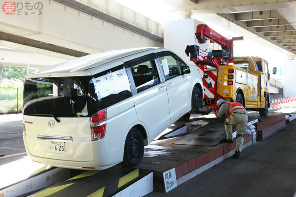 レッカー車のイメージ（乗りものニュース編集部撮影）。