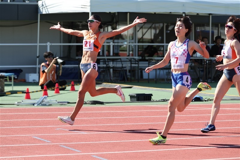 佐賀国スポ成年女子300mで優勝したフロレス・アリエと松本奈菜子