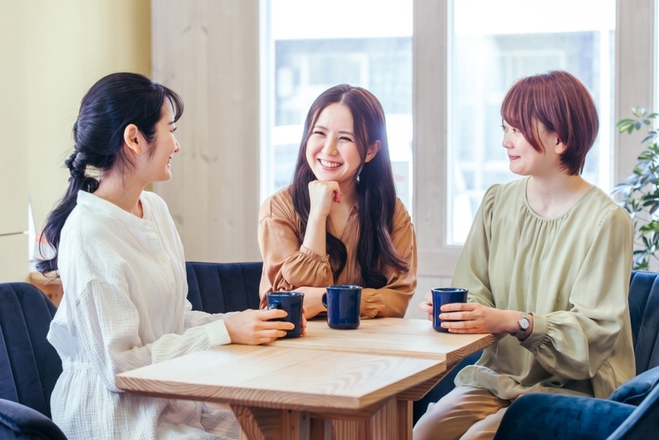 ママ友と「祖父母が孫へ渡すお小遣い」の話になりました。わが家は「貯金」ですが「好きに使わせる」家庭も多いようです。好きに使わせてあげたいなとも思うのですが、世間ではどちらが多いのでしょうか？