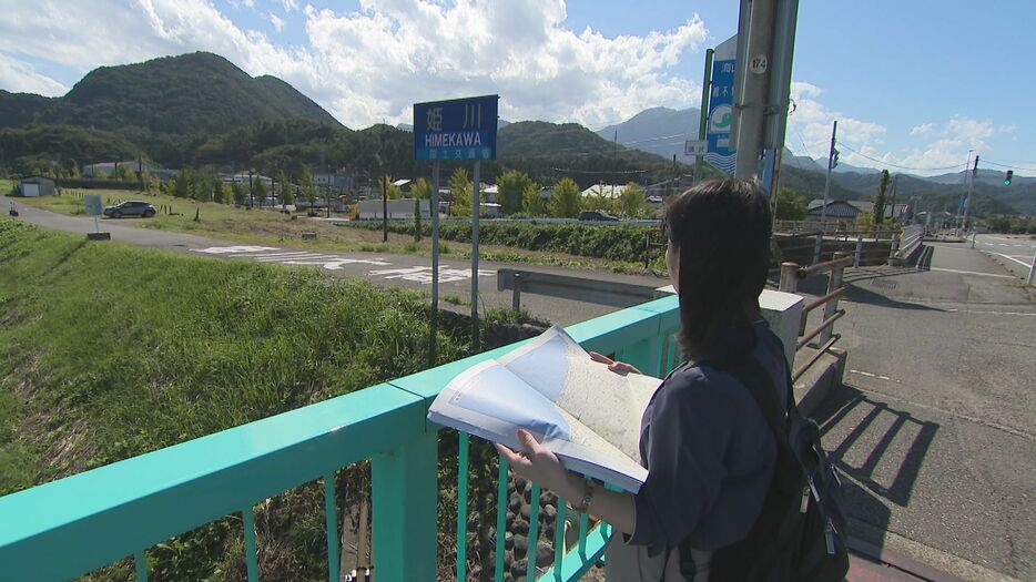 市中央に流れるのは姫川。糸魚川は見つからず…