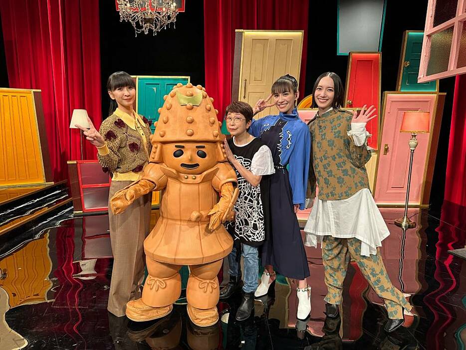 Perfume＆はに丸＆田中真弓©NHK